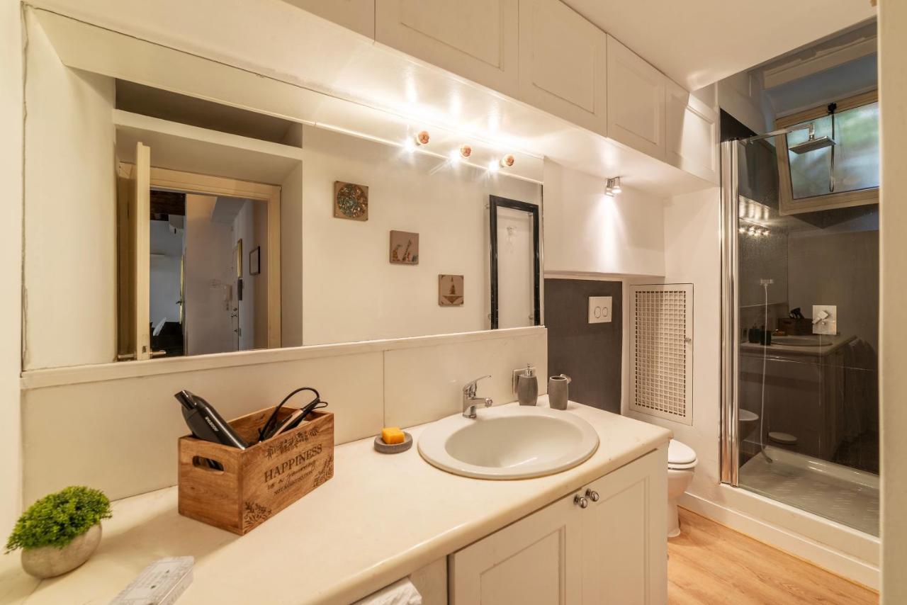 Piazza Di Spagna Classy Apartment โรม ภายนอก รูปภาพ