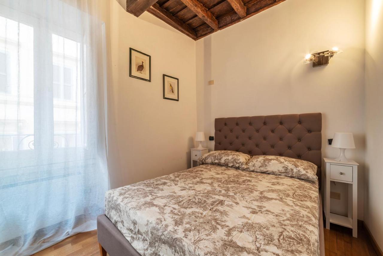 Piazza Di Spagna Classy Apartment โรม ภายนอก รูปภาพ