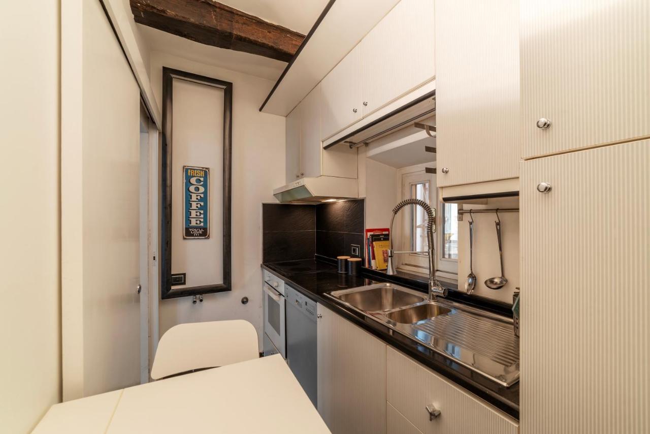 Piazza Di Spagna Classy Apartment โรม ภายนอก รูปภาพ